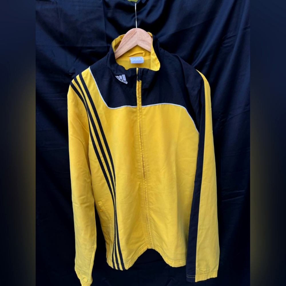 Adidas Yellow Jacket - Picture 7 of 14
